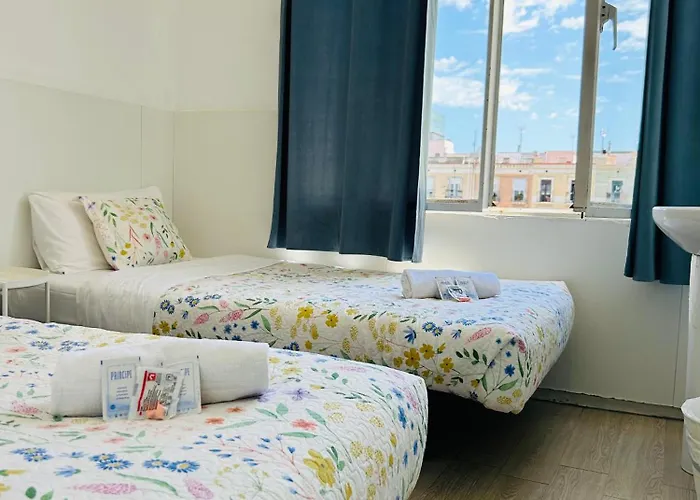 Central And Basic Universitat For Young Hostel Barcellona